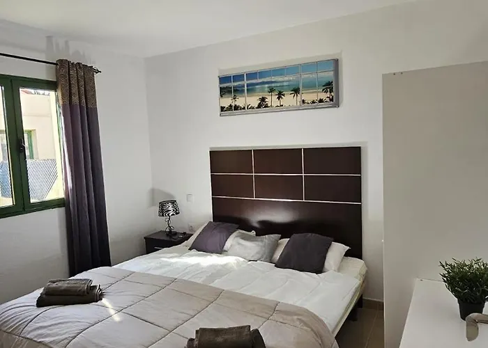 Casa Laura קוסטה קלמה